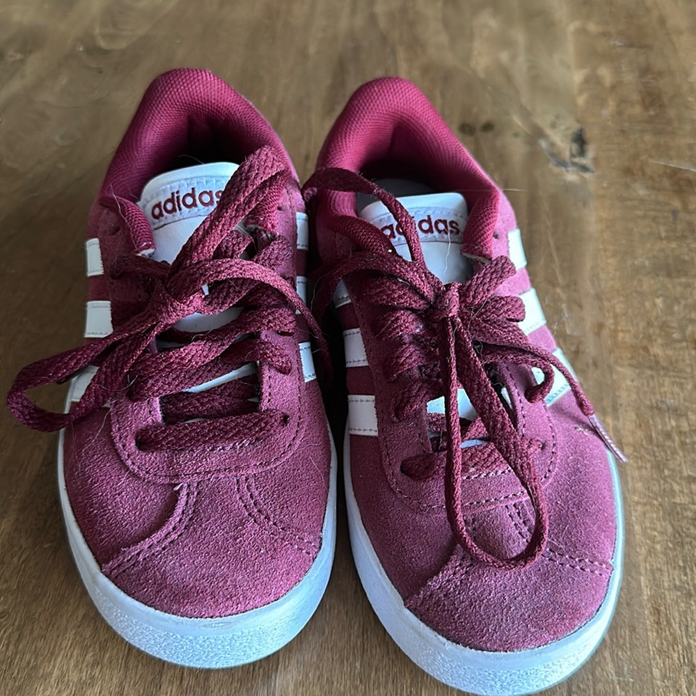 Little kids adidas gazelle size 11k